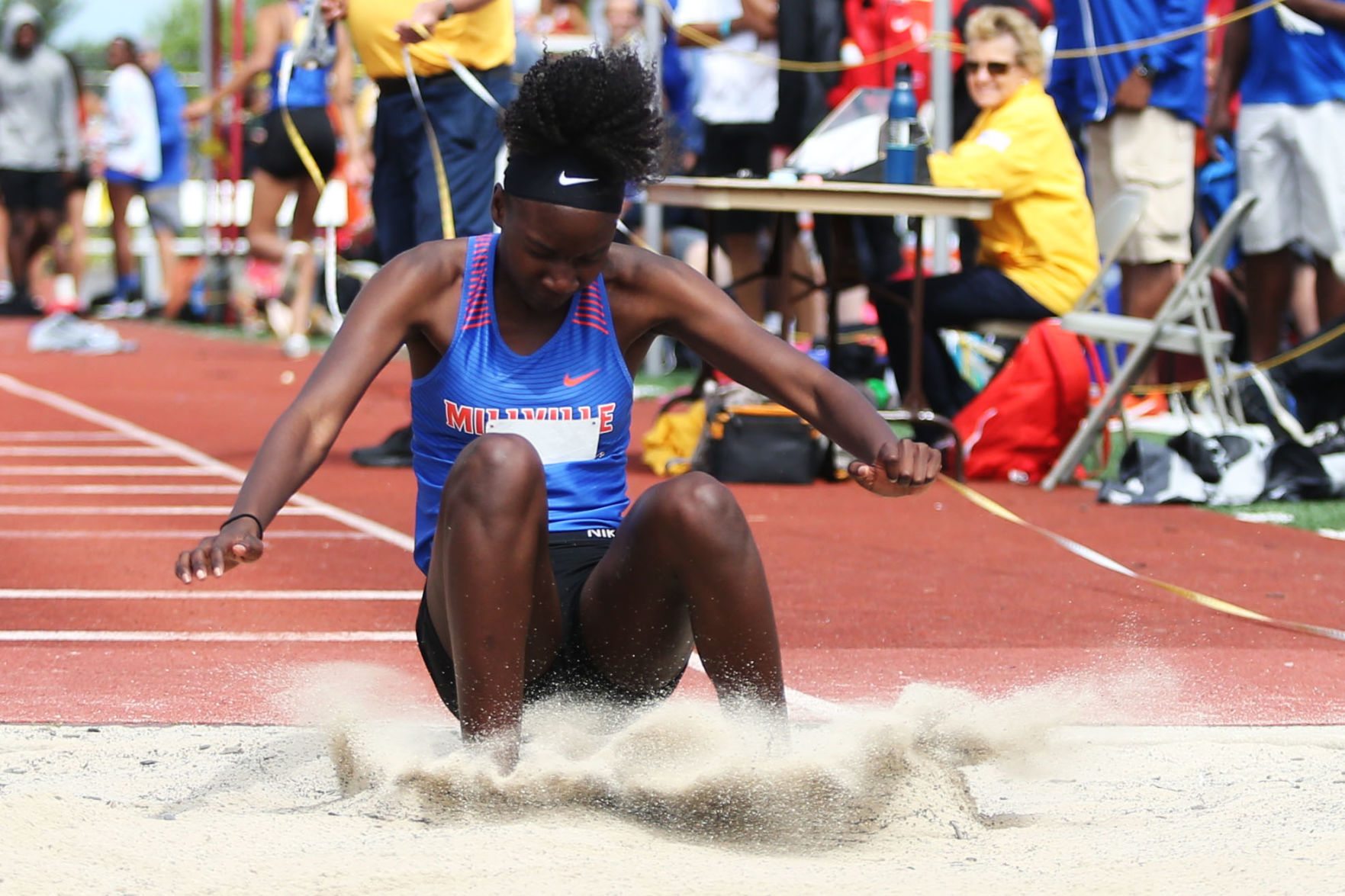 Group I and IV track sectional